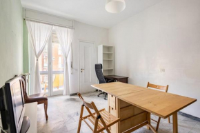 5 Minuti dai Navigli - WIFI GRATIS - Monolocale ben servito Milano